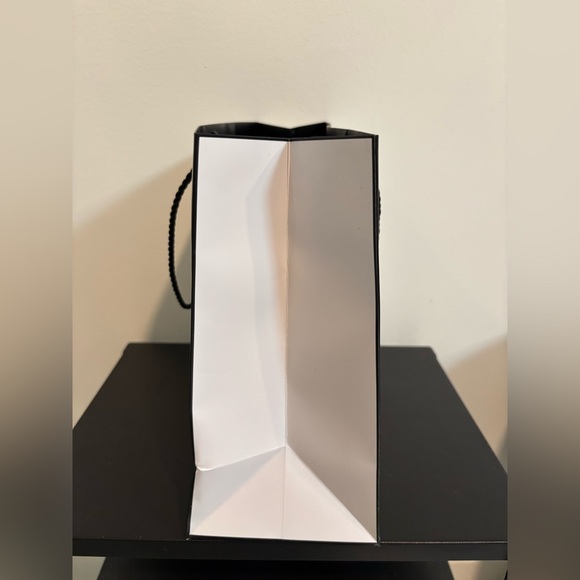 Chanel shopping bag - Picture 2 of 5